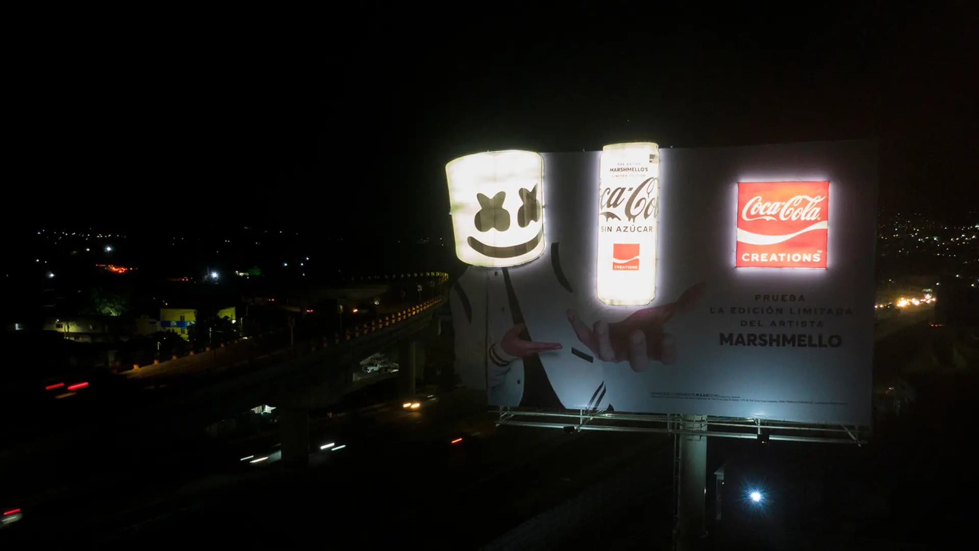 Espectacular caja de luz coca cola